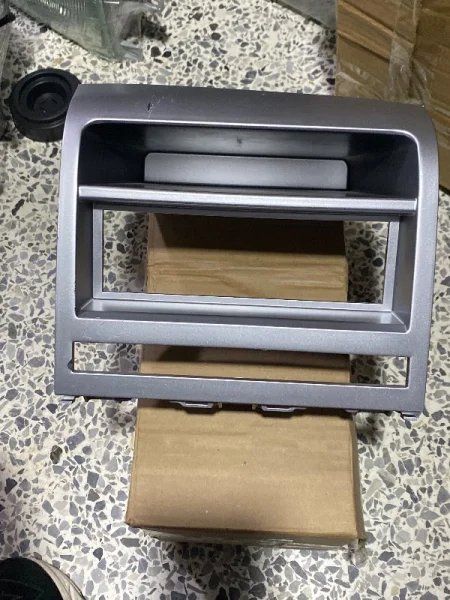 MOLDURA REPRODUCTOR PLATEADO