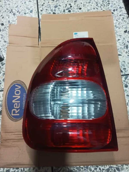 STOP TRASERO CORSA 4P LE