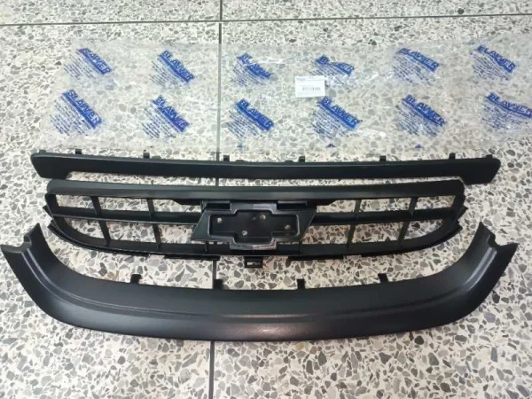REJILLA FRONTAL SUPERIOR TIPO ARGENTINO