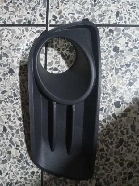 REJILLA PARACHOQUE ANTINIEBLA LD