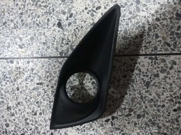 MOLDURA ANTINIEBLA LE