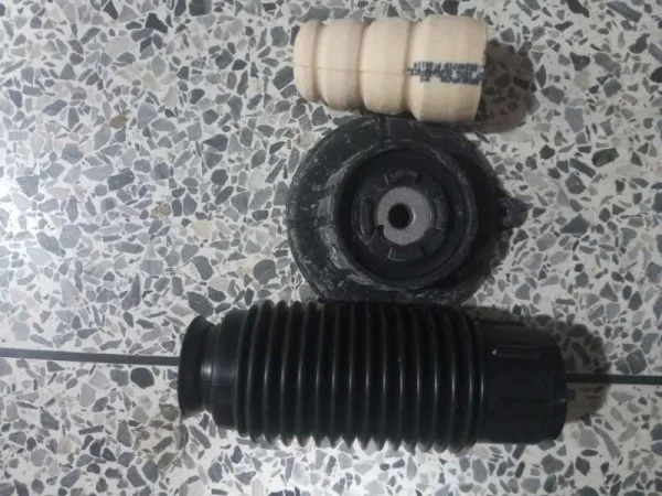 KIT DE BASE DE AMORTIGUADOR DELANTERO.