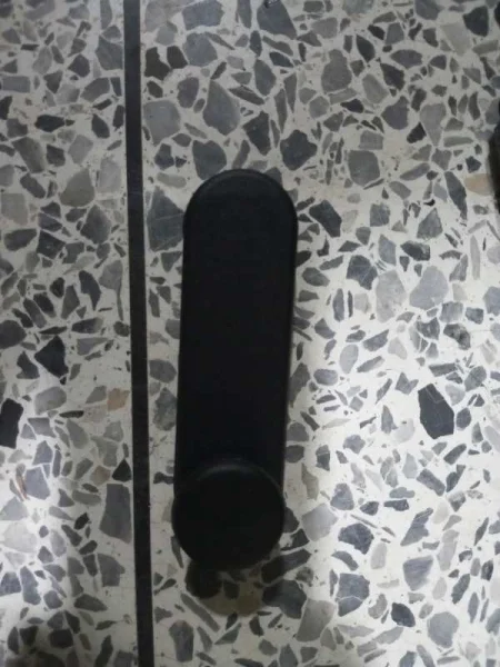 MANIVELA SUBE VIDRIO