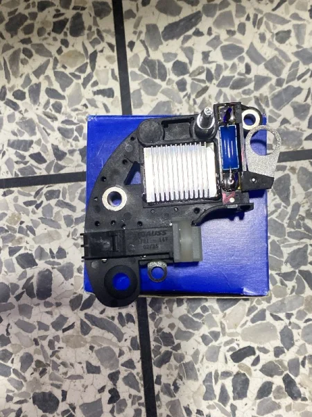 REGULADOR ALTERNADOR