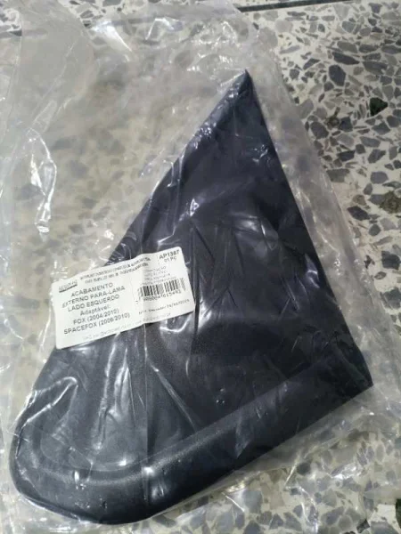 MOLDURA RETROVISOR EXTERNO TRASERO LE