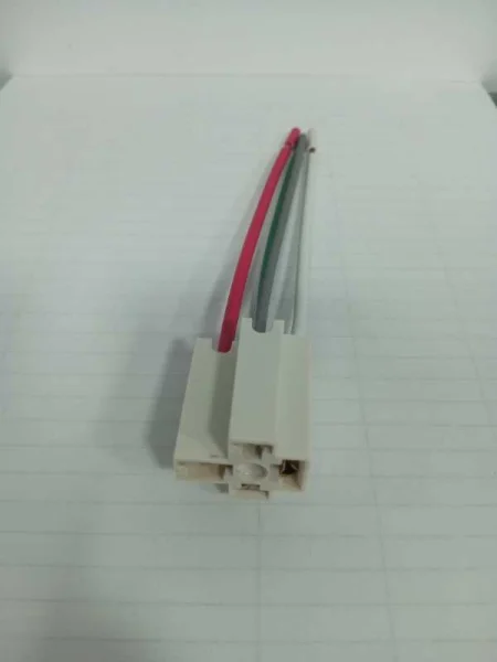 CONECTOR PARA RELÉ 4VIAS 2V 9.7 2V 6.3MM